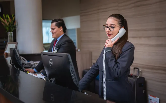 Receptionist-660x410 Receptionist-660x410